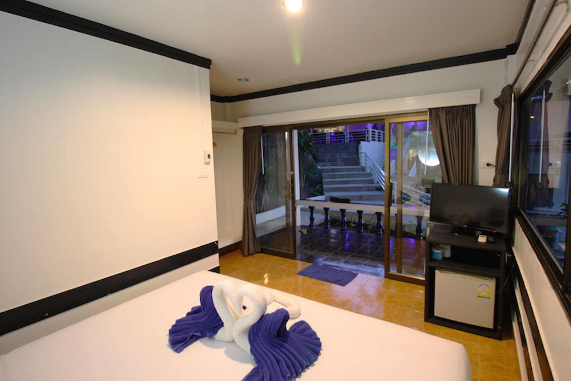 Simple Life Talay & Divers Resort Tau-sziget Kültér fotó